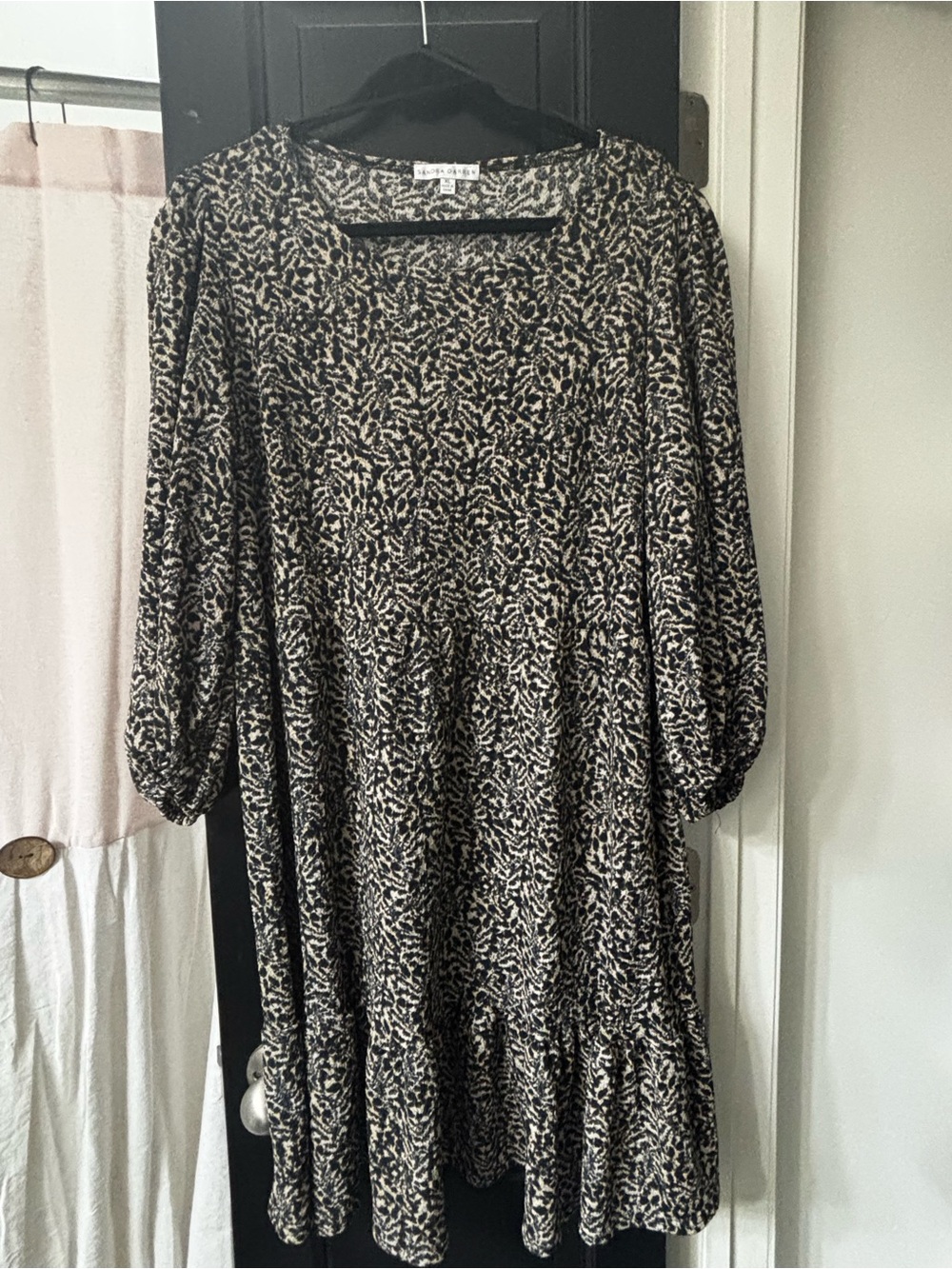 Sandra Darren Black and Cream Printed Long-Sleeve Puff Dress